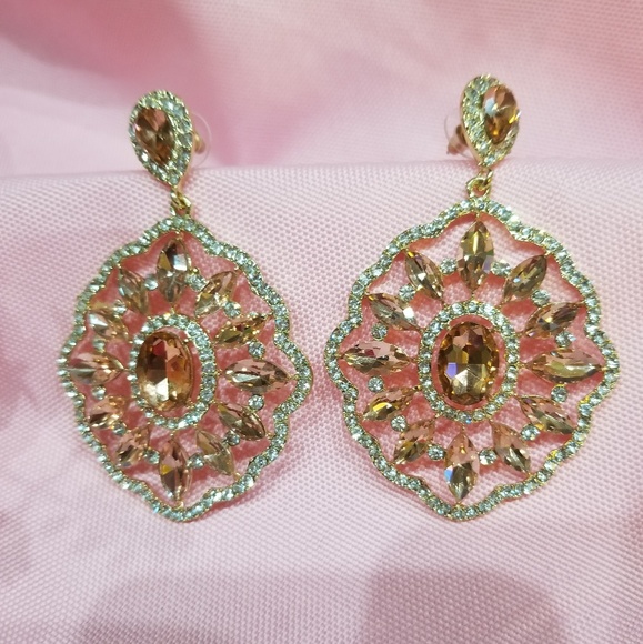 Champagne crystal chandelier earrings - Picture 8 of 8